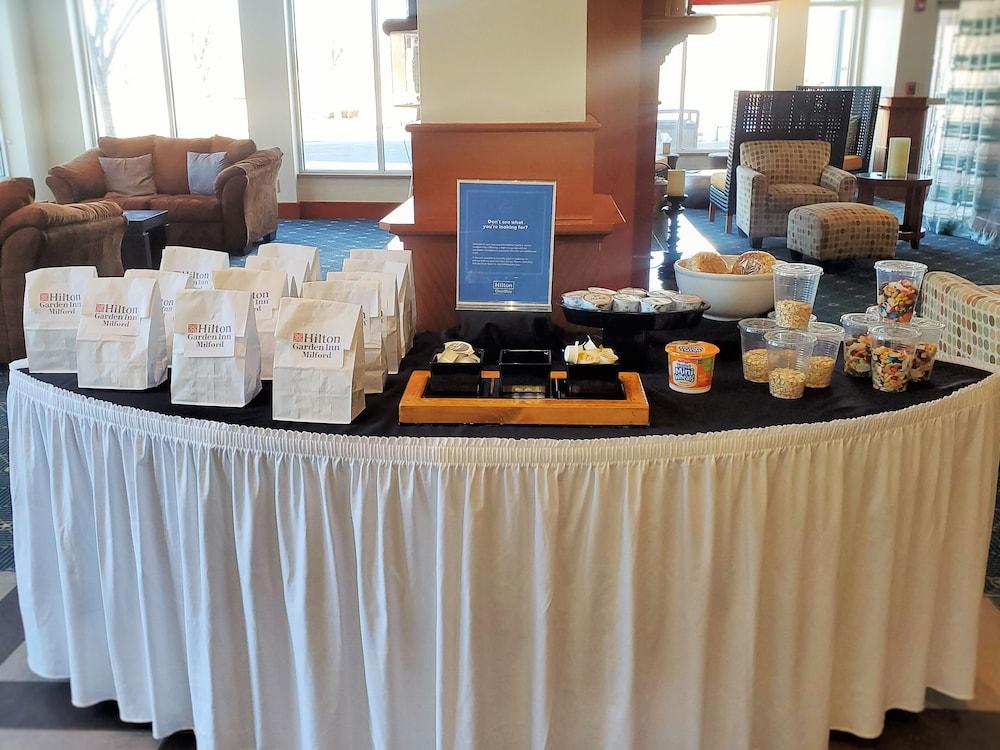 Hilton Garden Inn Milford Buitenkant foto