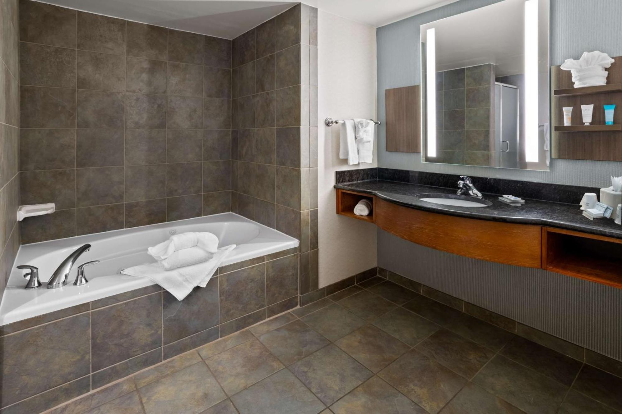 Hilton Garden Inn Milford Buitenkant foto